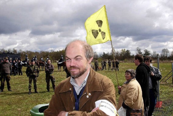 Patrik Vankrunkelsven, vaste gast op antikernwapenacties op de luchtmachtbasis van Kleine Brogel, zegt de politiek vaarwel. belga