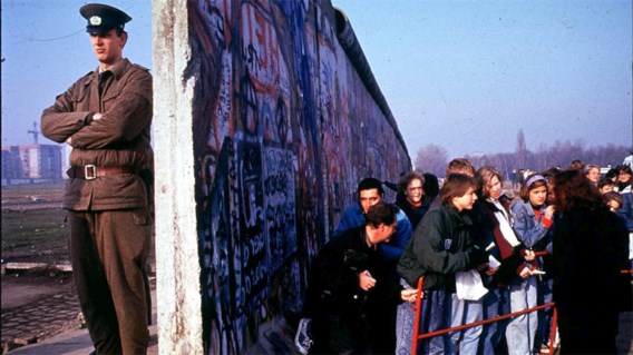 IN BEELD XL. De val van de Berlijnse Muur | De Standaard