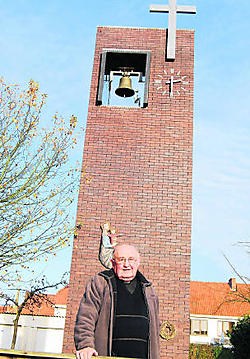 Pastoor Poels (81) bouwde deze kerk in Diest.Inge Bosschaerts