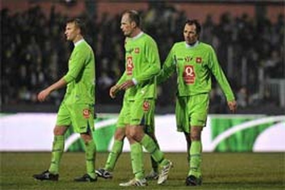Spelers G. Beerschot op de weegschaal na kerstperiode