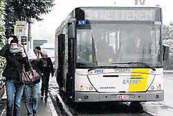 In Destelbergen is het aanbod aan bussen van De Lijn voldoende, signaleren onze lezers, maar vooral in Heusden rijden er te weinig bussen. Voor scholieren in Gent is dat een probleem. gia