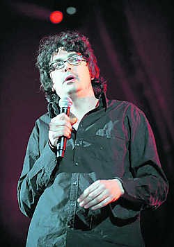 Gunter Lamoot op het podium: 'Het is mijn speeltuin en daar ga ik de risico's niet uit de weg.' GOEDEFROIT MUSIC