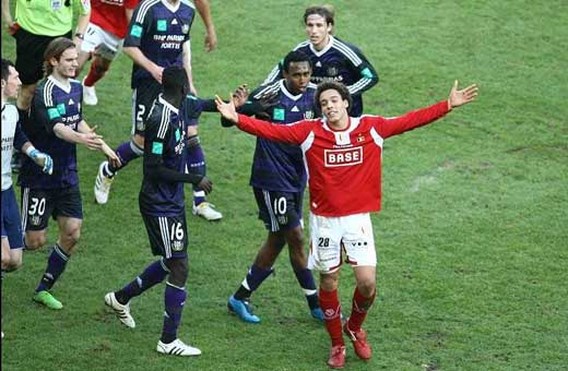Anderlecht vernedert Standard op eigen veld