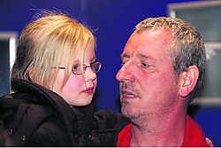 Schepen Gert Vandersmissen gisteravond op Melsbroek.Mark Renders