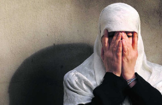 Malika El Aroud (foto) zou banden hebben met de Al Qaeda-top. Haar vorige man doodde de Afghaanse verzetsleider Massoud in opdracht van Osama Bin Laden.Herman Ricour