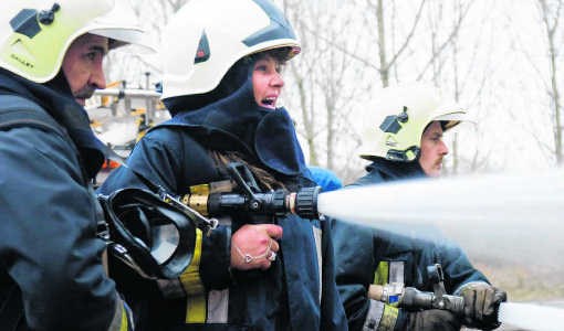 Snoes' collega's bij de brandweer lieten haar nog een laatste grote brand blussen.