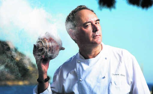 Ferran Adria is het beu om iedere dag 15 uur te moeten werken. photo news