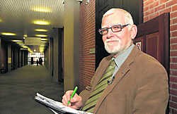 'Zonder ons zal veel kostbare tijd verloren gaan en zullen de griffies nog zwaarder belast worden', zegt bode Dirk Deckers. Michel Vanneuville