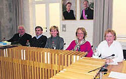 Voorzitter voor één dag Jacques Dejonghe werd geflankeerd door de drie CD&V-schepenen. Eric Vanthournout