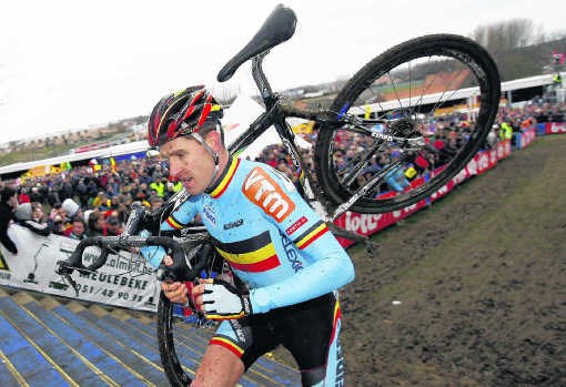 Erwin Vervecken tijdens het WK in Hooglede, waar hij in 2007 zijn derde wereldtitel behaalde. 'Het hoogtepunt van mijn carrière.'photo news