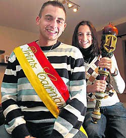 Charlotte Roelandt steunt haar prins Chris Boone door en door. Hendrik De Rycke
