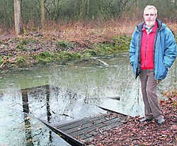 'Er is te weinig sociale controle in de buurt van de poel', vindt Guido Ceulemans. Alain Trappeniers