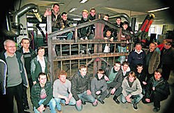 Het stalen hekken van de leerlingen weegt meer dan één ton. Koen Merens