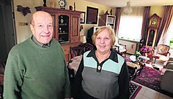 Marcel De Wilde en Laura Baetens: 'We wonen hier al twee jaar, het zijn mooie flats, maar dertig procent opslag, dat kan toch niet? Goed dat de bewonersraad er iets aan doet.'vv