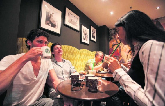 Starbucks: het community-gevoel is belangrijker dan de koffie.Gerard Til/hollandse hoogte