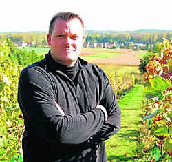 Joeri Röttger woont buiten de gemeente en hoorde te laat dat de grond zou worden verpacht. Inge Bosschaerts