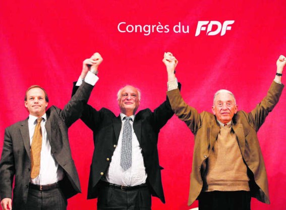 (V.l.n.r.) Damien Thiéry van Linkebeek, Arnold d' Oreye de Lantremange van Kraainem en François Van Hoobrouck van Wezembeek-Oppem.Aude Vanlathem/belga