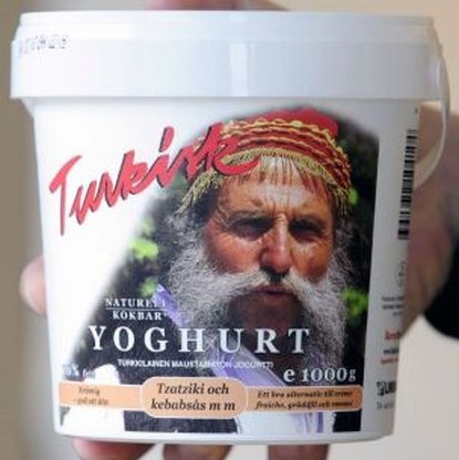 Griek eist 5 miljoen euro schadevergoeding voor foto op potje yoghurt