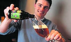 Jurgen Troch ontwikkelde de Draeckenier, 'het eerste echt Aalsters Bier'. hdr