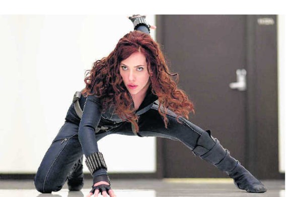Scarlett Johansson is in goeden doen in 'Iron Man 2'. Francois Duhamel