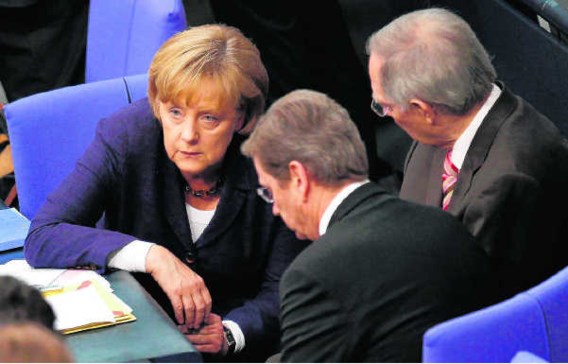 De Griekse crisis blijft Angela Merkel achtervolgen. Michael Sohn/ap