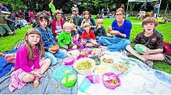 Heerlijk picknicken, ver weg van de verkiezingsdrukte.shb