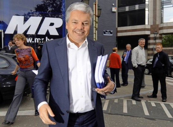 Reynders vindt methode financieringswet slecht