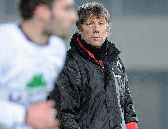 Danny Ost blijft trainer bij AS Eupen