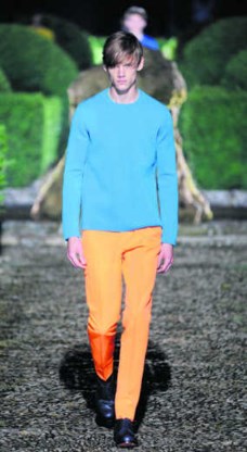 Ook Raf Simons werkte voor Jil Sander met felle kleuren. pi