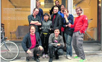 Kunstenaars uit de meest uiteenlopende disciplines, deze week op kamp in Gent. Kurt Stockman