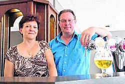 Herwig en Sonia, de nieuwe uitbaters van 't Lammeke. lvl