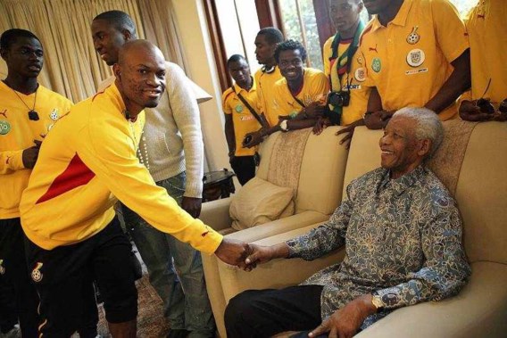 Nelson Mandela komt dan toch naar WK-finale