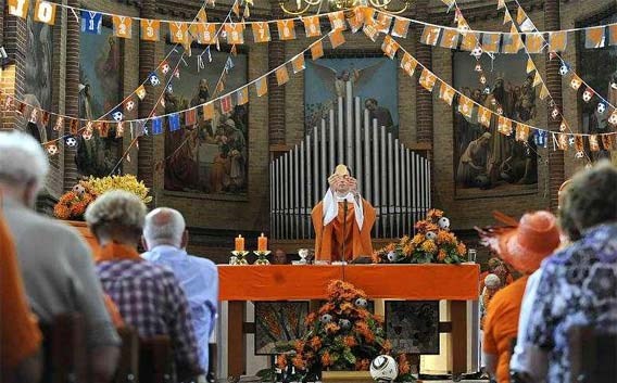 Nederland bidt voor Oranje