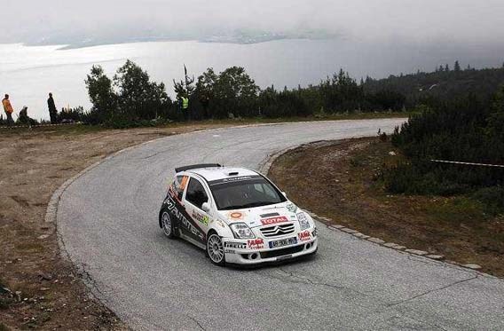 Thierry Neuville pakt eerste zege bij junioren in Rally van Bulgarije
