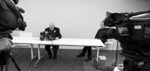 Kardinaal Danneels tijdens de persconferentie van 24 april over het ontslag van bisschop Vangheluwe. Nicolas Materlinck/Belga