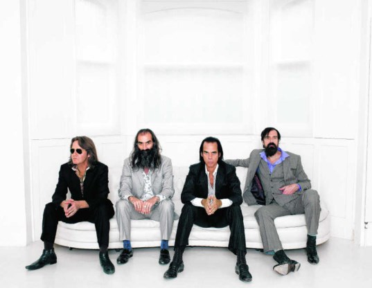 Grinderman, met als tweede van rechts Nick Cave. 'Meisjes zijn gek op ons.' rr