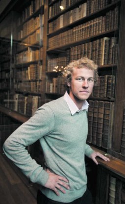 Ward tussen de boeken: 'Taal op zich is geen probleem, geschreven taal wel.' Eric de Mildt