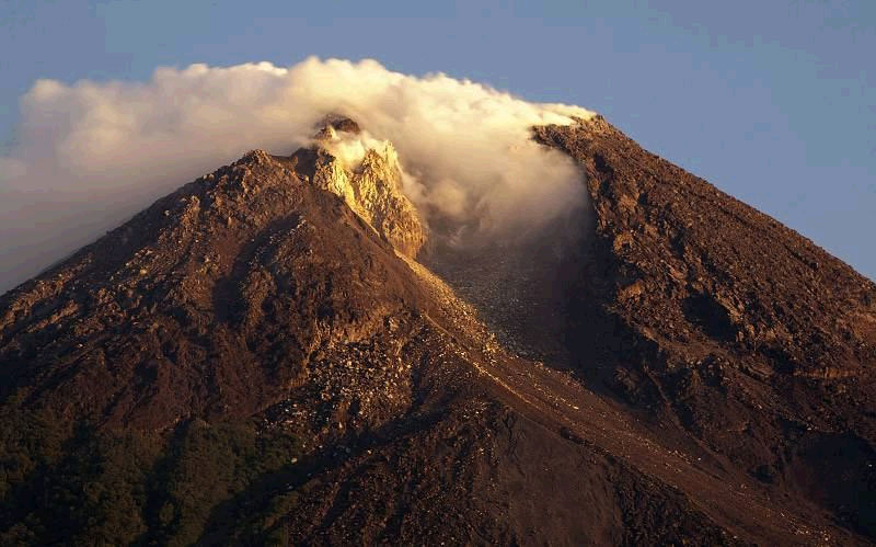 Indonesi  bereidt zich voor op uitbarsting vulkaan Merapi  