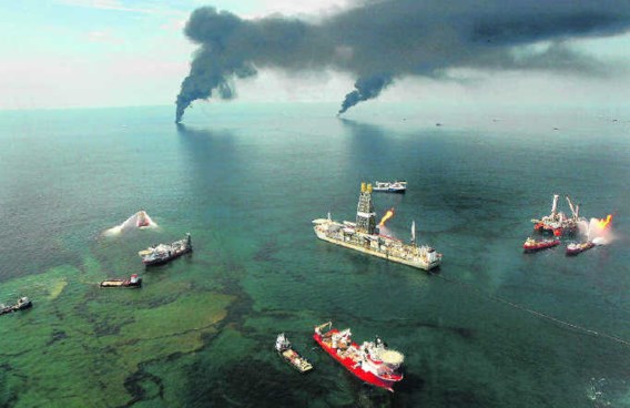 Op de zeebodem onder de olievlek is het koraal aangetast.Carolyn Cole/photo news