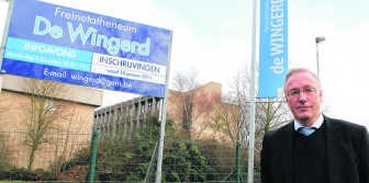 Schepen Rudy Coddens aan De Wingerd aan de Neermeerskaai. gia