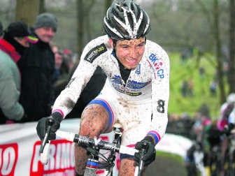 Niels Albert demonstreerde in Hoogerheide maar liet vooral van zich spreken na de wedstrijd.belga