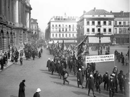 Vlaamse Betoging in Brussel in 1929.pn