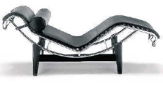 Eileen Gray E1027<br>Echt (Aram): 661 euro<br>Namaak (Engelse website): 94 euro