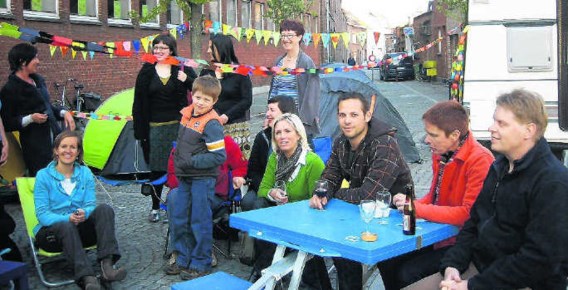 Vorig jaar hield basisschool De Mozaïek in Kessel-Lo een kampeeractie om volk te lokken.ivw