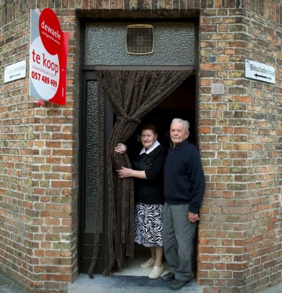 Georgette en Robert voor hun Breughelhof