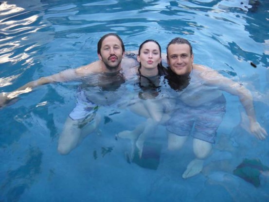 Megan Fox neemt duik met collega's