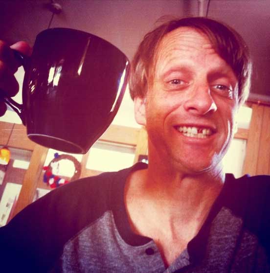 Tony hawking. Тони Хавк молодой. Тони Хоук молодой. Тони Хоук в молодости. Tony Hawk в молодости.