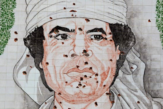 Kadhafi wil onderhandelen, rebellen niet