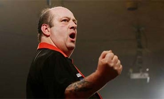 Ted Hankey laatste halvefinalist op BDO WK darts