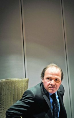 Vandaag moet Philippe Muyters nog eens spitsroeden lopen.Bart Dewaele